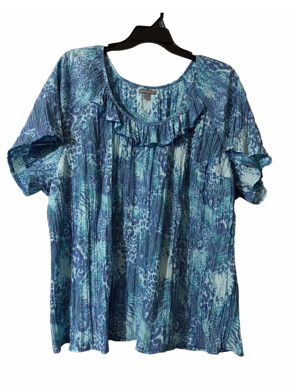 Essentials Plus Size 4X Ruffle Collar Blue Animal Print Crinkle Pattern Blouse